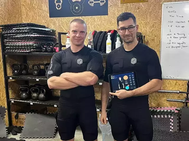 Steel Factory 12-100 znowu zaskakuje. Nowy trening systemem EMS już dostępny