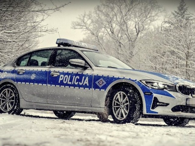 16-latek za kierownicą audi, obok pijany... ojciec. Policjanci podsumowali weekend na drogach naszego powiatu