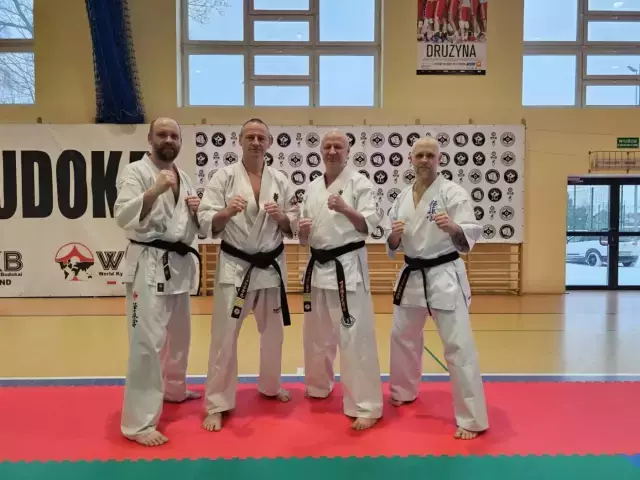 Wyszkoleni sensei z NOGORE