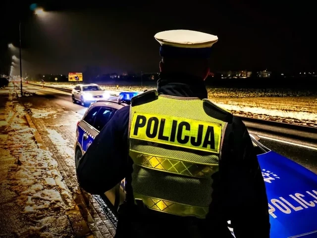 Kolizje i jazda na sądowym zakazie. Policyjne podsumowanie weekendu na drogach