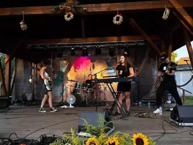 Black Minds: Szóstka lat rockowej przygody zaczęło się od przyjaźni i marzeń (wideo, zdjęcia)