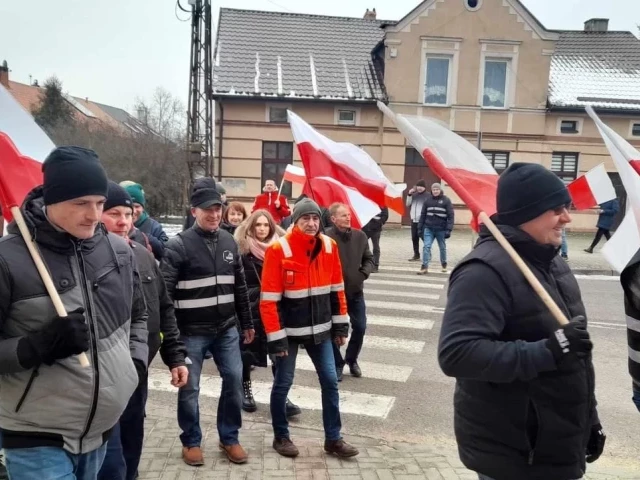 #Muremzarolnikiem, czyli dlaczego rolnicy protestują?