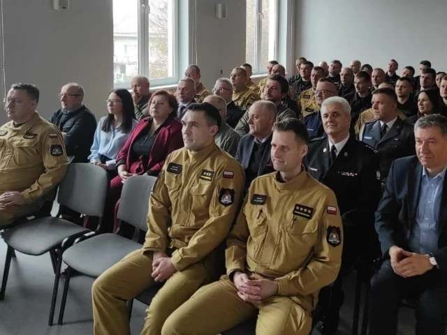 Pod płomieniami i alarmami. Rok wyzwań dla strażaków w naszym powiecie