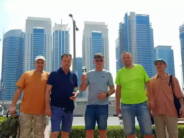 DUBAJ  I  ABU DHABI – kolejny przystanek na drodze szczycieńskich tenisistów (zdjęcia)