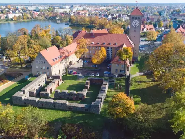 Są nowe twarze. Poznaj nowych radnych w naszym powiecie, miasta i gminach...
