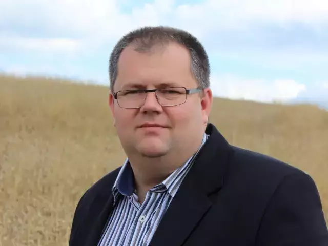 Sławomir Ambroziak: - Dzisiaj trzeba inwestować w ludzi (rozmowa z wójtem gminy Jedwabno)