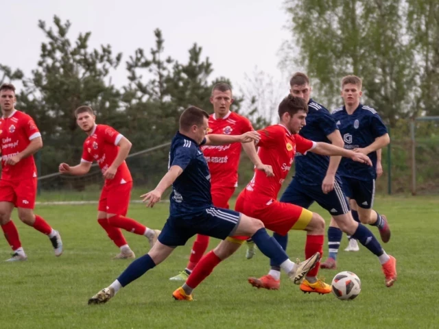 Błękitni tylko na remis. Bartek Nosowicz zdobył honorowego gola