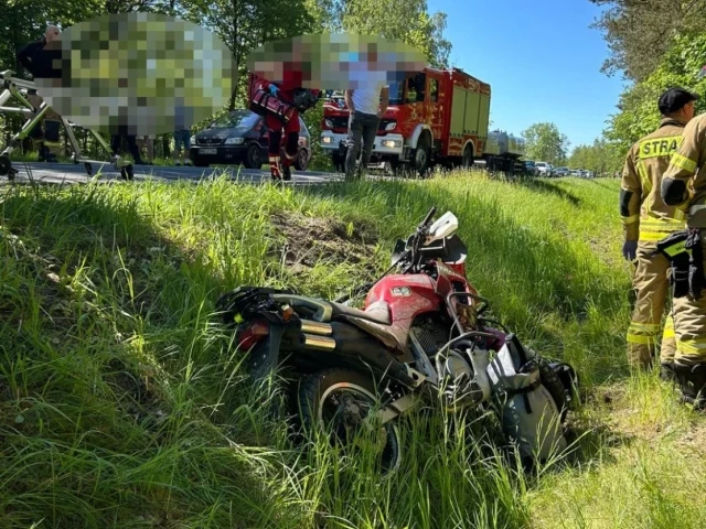 Wypadek motocyklisty w okolicach Piwnic Wielkich (zdjęcia)