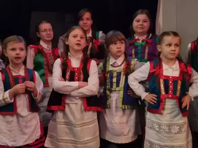 Rozoski Zespół Ludowy zdobywa serca i nagrody (zdjęcia)