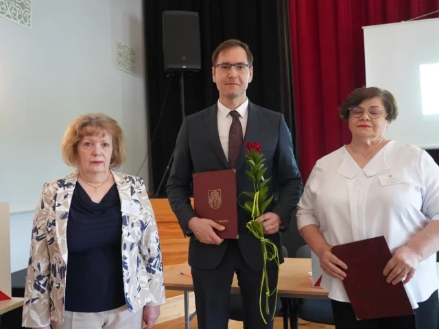 Radni przegłosowali wynagrodzenie Marcina Nowocińskiego