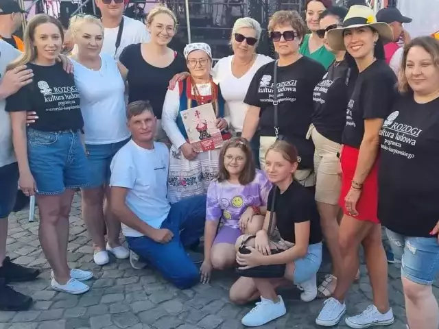 Ludowi muzycy z Rozóg podbijają ogólnopolską scenę