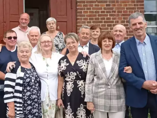 Sentymentalny powrót do szkoły, po ponad półwieczu (zdjęcia)