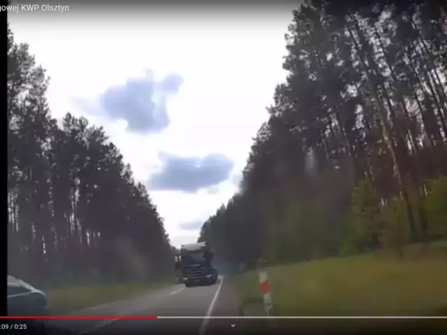 Groźne wyprzedzanie ciężarówki na trasie Dzierzki – Sawica. Policja publikuje film (wideo)