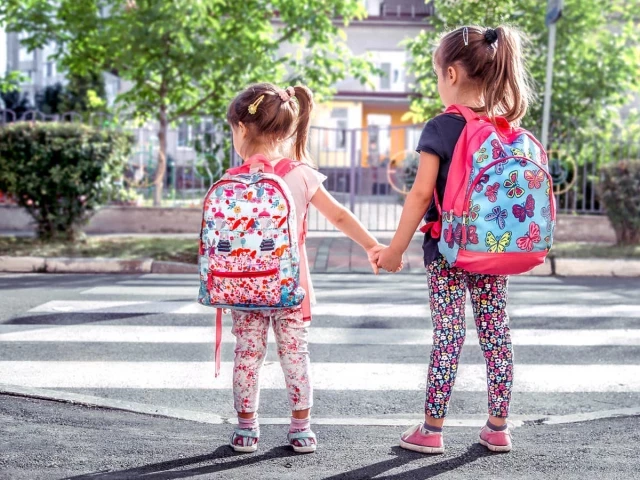 Lekki plecak, proste plecy – rusza kampania edukacyjna Sanepidu!