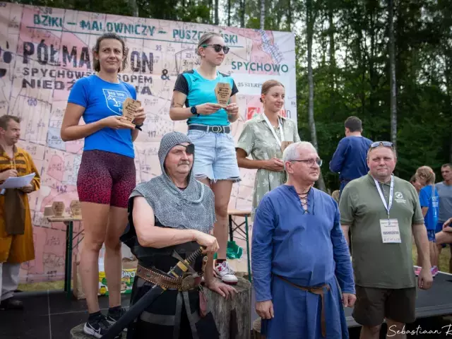 Łukasz i Izabela Parszczyńscy triumfują w Półmaratonie Spychowskim! Znamy wyniki wszystkich biegów
