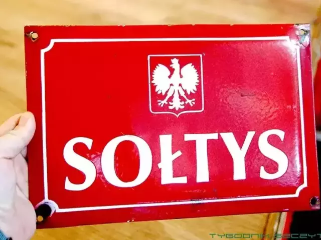 Protesty wycofane, emocje opadły. Marcin Olender zostaje na stanowisku sołtysa