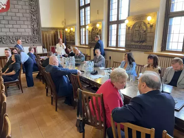 Mieszkańcy Szczytna muszą się przygotować na wyższe podatki – jakie będą nowe stawki?