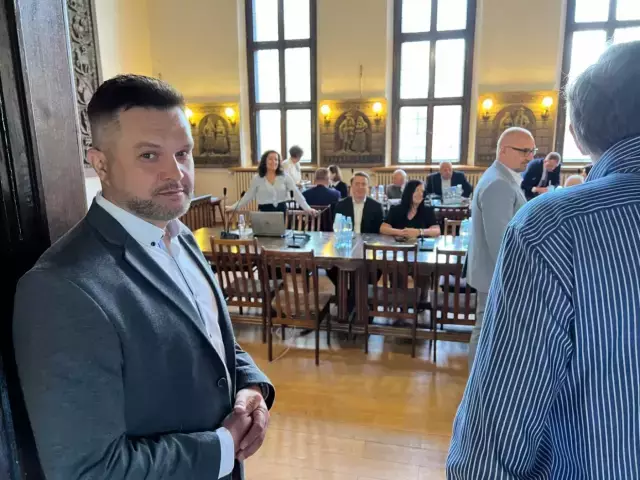 Nowe stawki podatkowe i opłaty za żłobek – sprawdź, co ustalą radni! Oglądaj obrady na żywo (wideo)