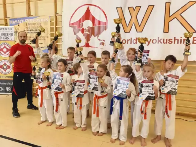 Młodzi karatecy Nogore Szczytno z medalami na międzynarodowym turnieju
