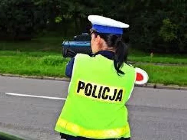 9300 zł mandatu! To robi wrażenie. Tak policjanci „przywitali” 71-latka z Mazowsza