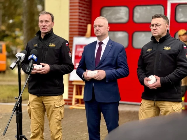 „Cichy zabójca” na celowniku – wojewoda i komendanci apelują o czujki tlenku węgla