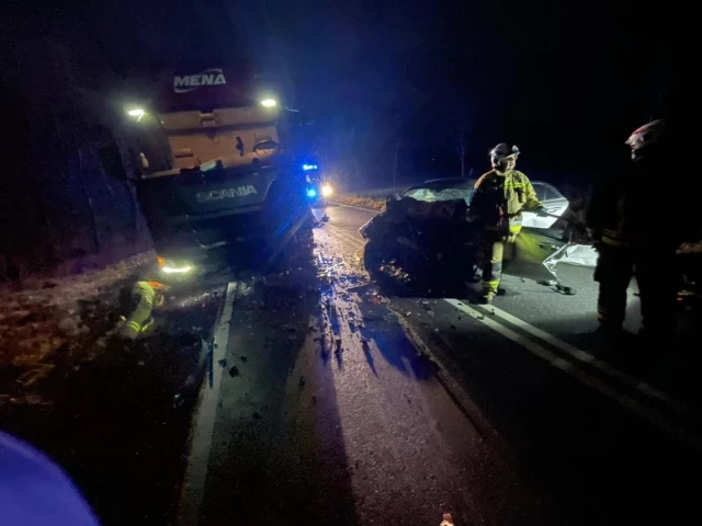 Tragiczny wypadek na trasie Olsztyn-Szczytno - nie żyje jedna osoba. DK 53 zablokowana