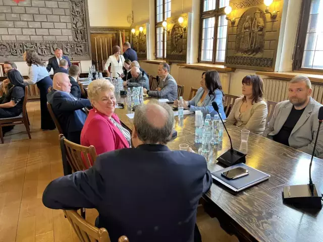 Szybka sesja i... Szczytno bogatsze o 120 tys. zł
