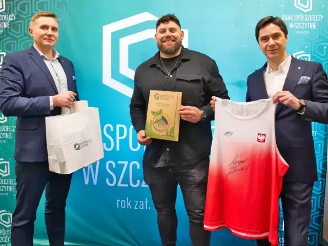 Bank Spółdzielczy w Szczytnie przedłuża współpracę z olimpijczykiem Konradem Bukowieckim