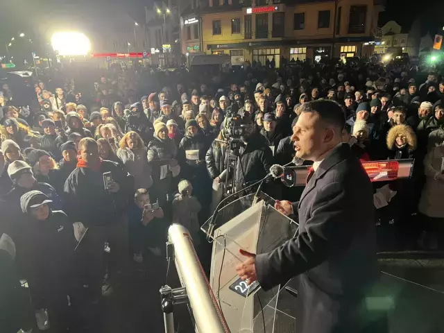 Kampania prezydencka trwa. Mentzen spotkał się z wyborcami w Szczytnie (zdjęcia)