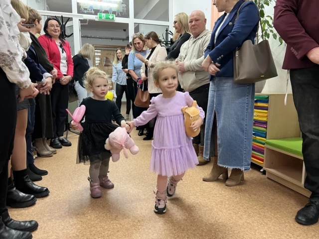 Klaudia Sałka „otwiera drzwi” pierwszego punktu opieki dziennej w Rozogach