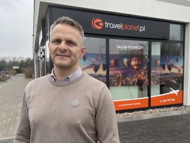 Odkryj świat z Pawłem Bączkiem: travelplanet.pl w Szczytnie spełnia podróżnicze marzenia