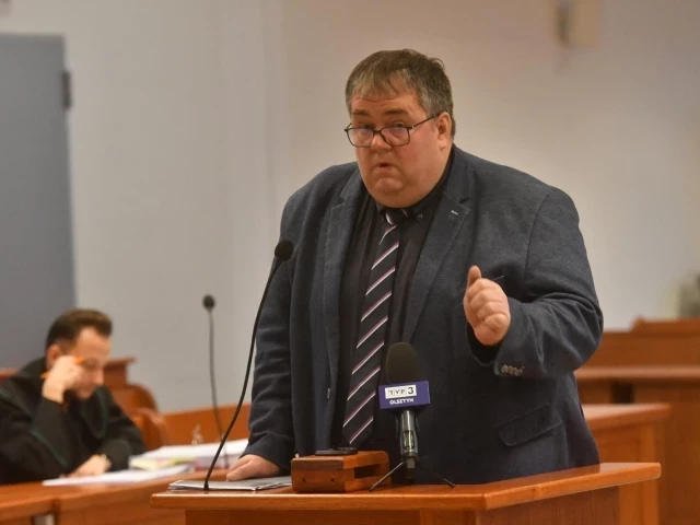 Wójt przed sądem wraz z Agentem Tomkiem