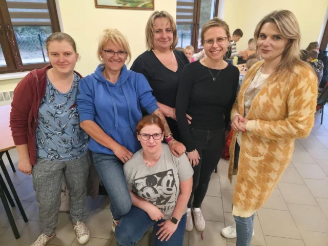 Pisanki, biznes i rejs marzeń. Dzieci z Zabiel mocno działają dzięki... swoim mamom (zdjęcia)