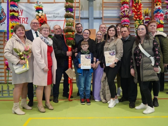Rozogi w centrum tradycji. Znamy zwycięzców Konkursu „Palma Wielkanocna 2025”! (zdjęcia)