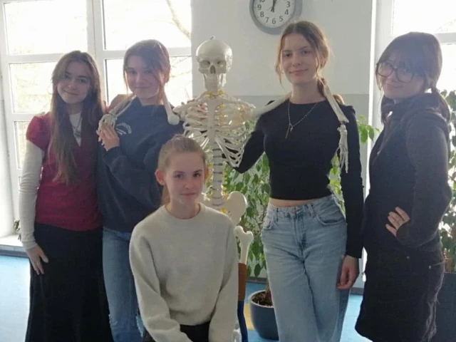 Ósmoklasistki z Pasymia w czołówce województwa. Sukcesy w konkursach kuratoryjnych