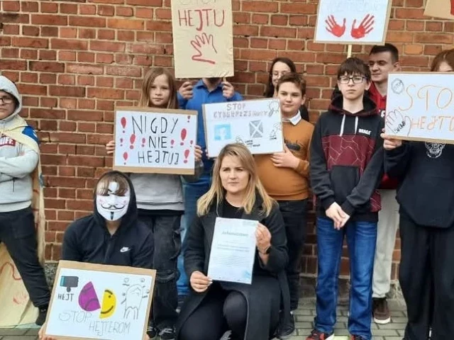 STOP dla przemocy w sieci. Młodzież z Gromu daje przykład całej gminie Pasym