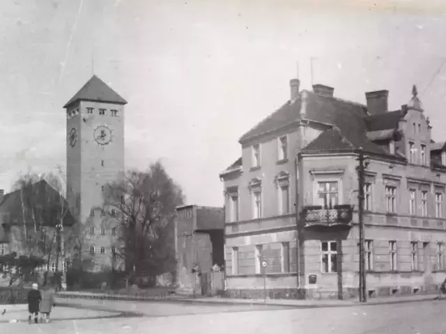 „Pod Pałami” i mazurski malarz zapomniany przez historię. Witold Olbryś odkrywa Szczytno sprzed lat