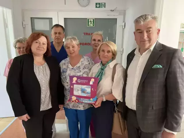 Kolorowe wyprawki, wielkie serca. Bank Spółdzielczy w Szczytnie znów wspierają szpital