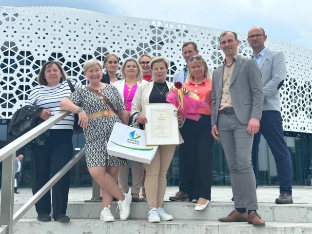 Beata Kręciewska z Kowalika w świetle jupiterów. Doceniona na Forum Sołtysów