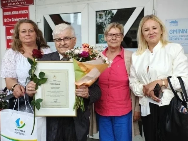 Zdzisław Samborski wyróżniony! Sołtys z Gminy Dźwierzuty doceniony na Forum w Hali Urania