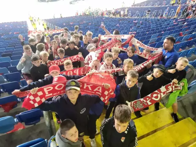 Gwardia Szczytno na Stadionie Śląskim. Młodzi kibicowali kadrze na żywo
