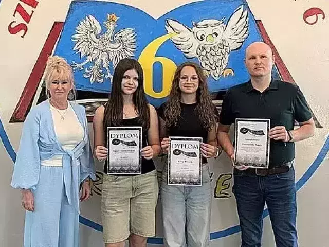 Sztuczna inteligencja oczami młodych. Kinga Kłusek i Laura Szałkowska z filmem w ogólnopolskim konkursie (wideo)