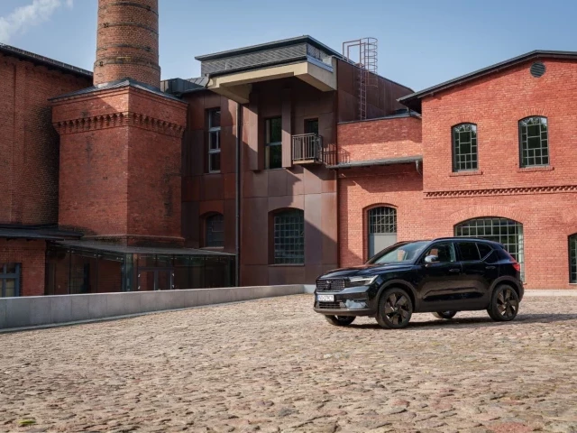 Poznaj Volvo XC40 – komfort i bezpieczeństwo klasy premium. Umów się na jazdę testową już dziś!