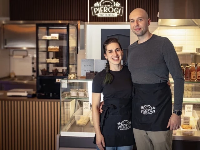 Lato w Pierogarni Pierogi Kurpiowskie! Kartacze z szarpaną łopatką – smak, który pokochasz od pierwszego kęsa