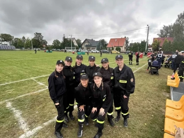 Druhny i druhowie z Targowa i Linowa triumfują w powiatowych zawodach sportowo-pożarniczych