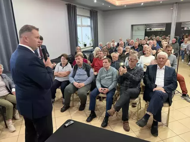 Poseł Przemysław Czarnek kontra Bismarck i rewitalizacja parku w Szczytnie