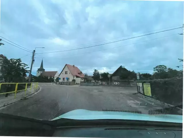 Rondo - radna Wiśniewska kontra starosta Matłach
