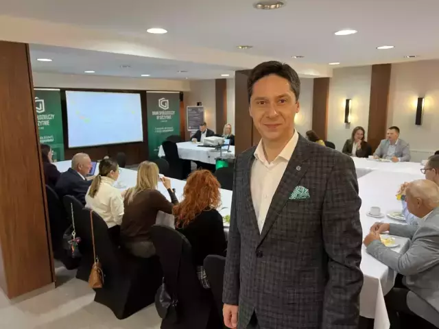 Trwa biznesowe śniadanie Banku Spółdzielczego w Szczytnie z profesorem SGH (zdjęcia)