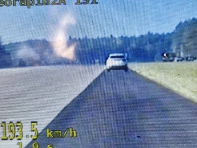 Pędził jak na pasie startowym. 70-latek zatrzymany na Drogowym Odcinku Lotniskowym. Jechał 193 km/h