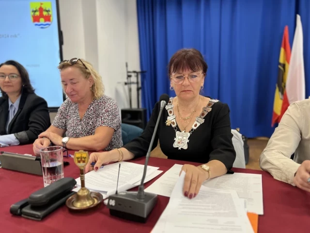 Cmentarz w Małszewie zostaje. Gorąca dyskusja i wątpliwości wokół decyzji radnych
